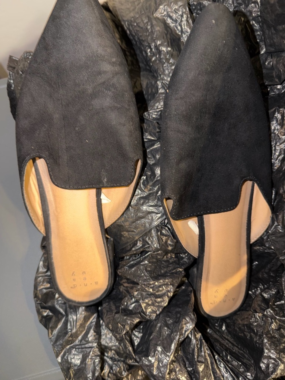 Zara Black Pointed Toe Slip-On Mules